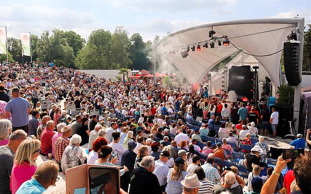 Veranstaltung auf der Freilichtbühne im Stadtpark