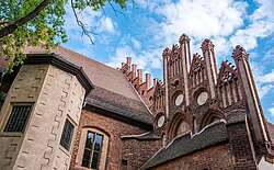Kirchen und Klöster