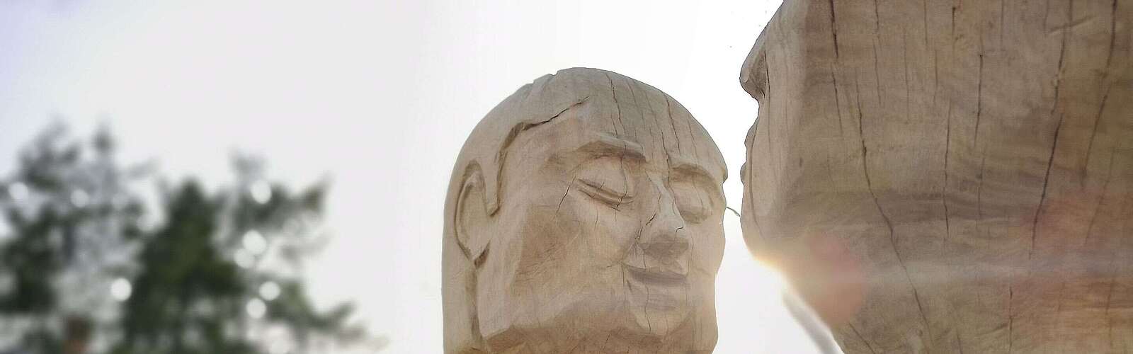 „Das tanzende Paar“ von Bildhauer Bernd Anhoff