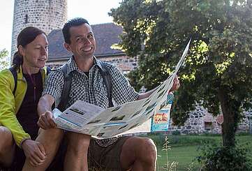 Wanderer vor Burg Ziesar