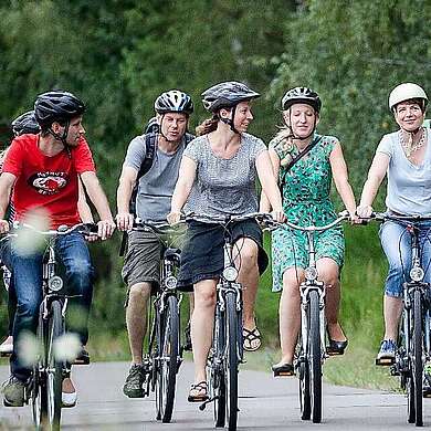Radfahrer auf der Flaeming-Skate Mobile Header