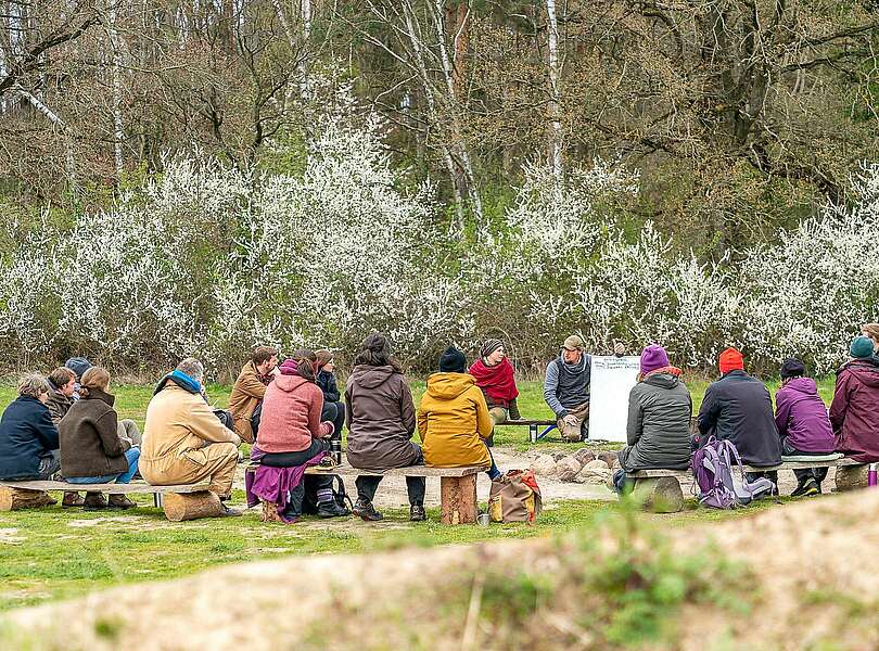 Wildnisschule Hoher Fläming - Seminargruppe auf dem Zinken