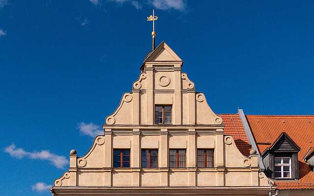 Giebel Rathaus Bad Belzig