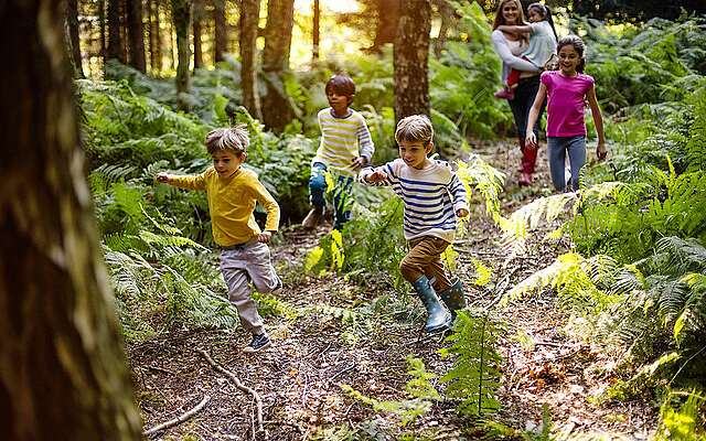 Rollenspiel mit Kindern im Waldparadies Borkheide