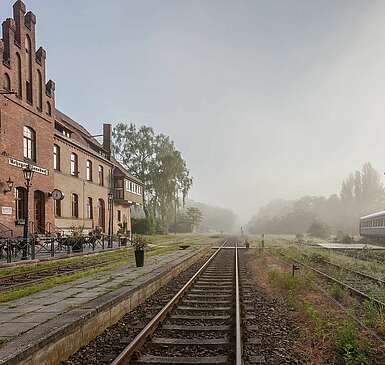 Der Bahnhof Rehagen am Morgen