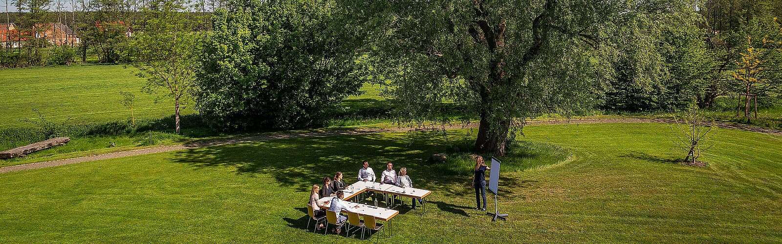 Tagen im Grünen hinter dem Paulinen Hof