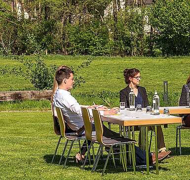 Tagen im Grünen hinter dem Paulinen Hof